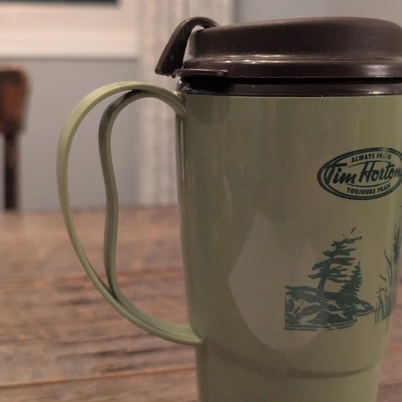 Tim Hortons Geese Green Plastic Travel Mug - Picture 3 of 10